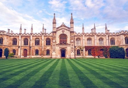 英國劍橋大學(xué) 移民英國